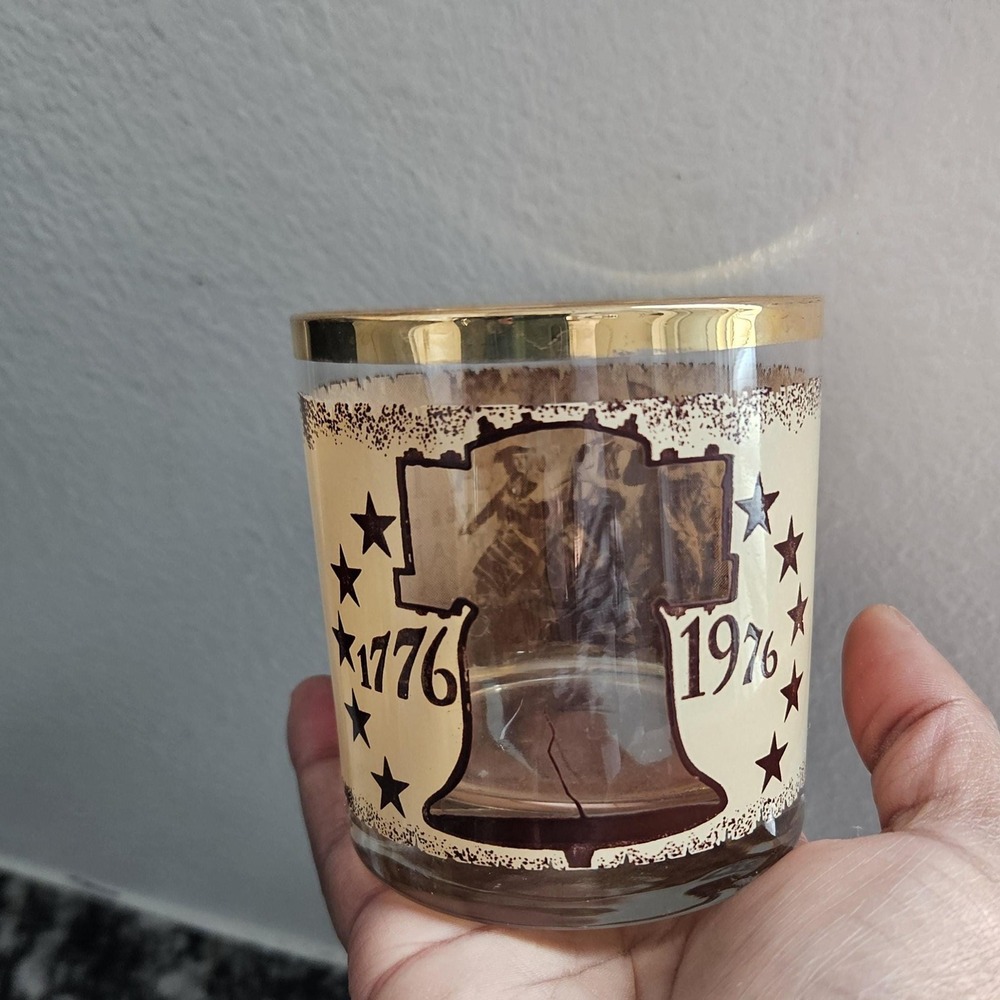 1776-1976 United States Bicentennial‎ Declaration of Independence whiskey glass